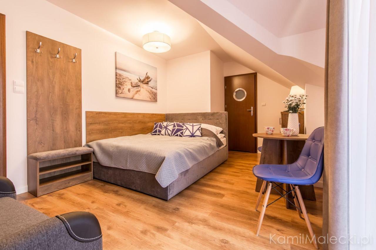Czarna Perla Apartment Криница Морска Екстериор снимка