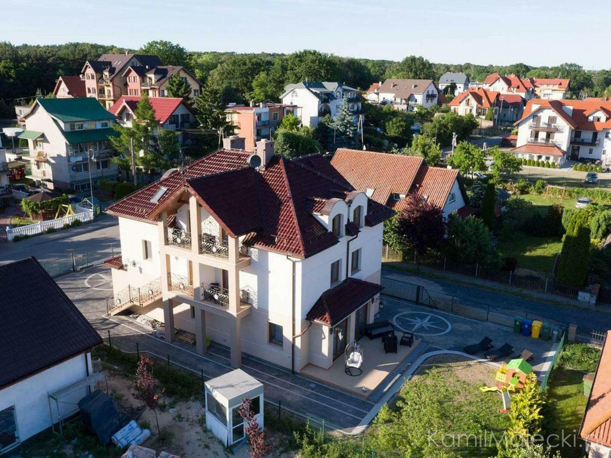 Czarna Perla Apartment Криница Морска Екстериор снимка