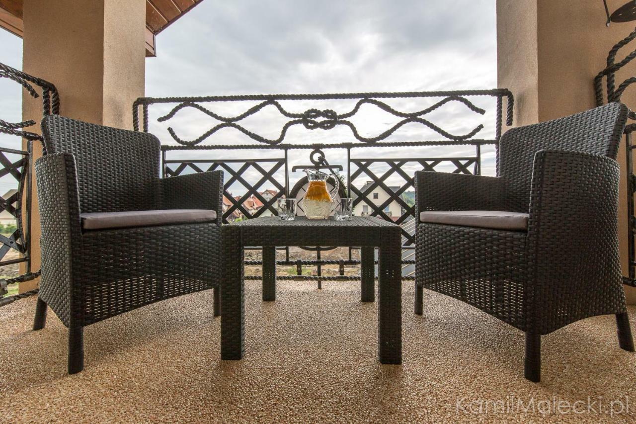 Czarna Perla Apartment Криница Морска Екстериор снимка